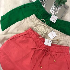 3 Shorts com cores diferentes de laço e linho